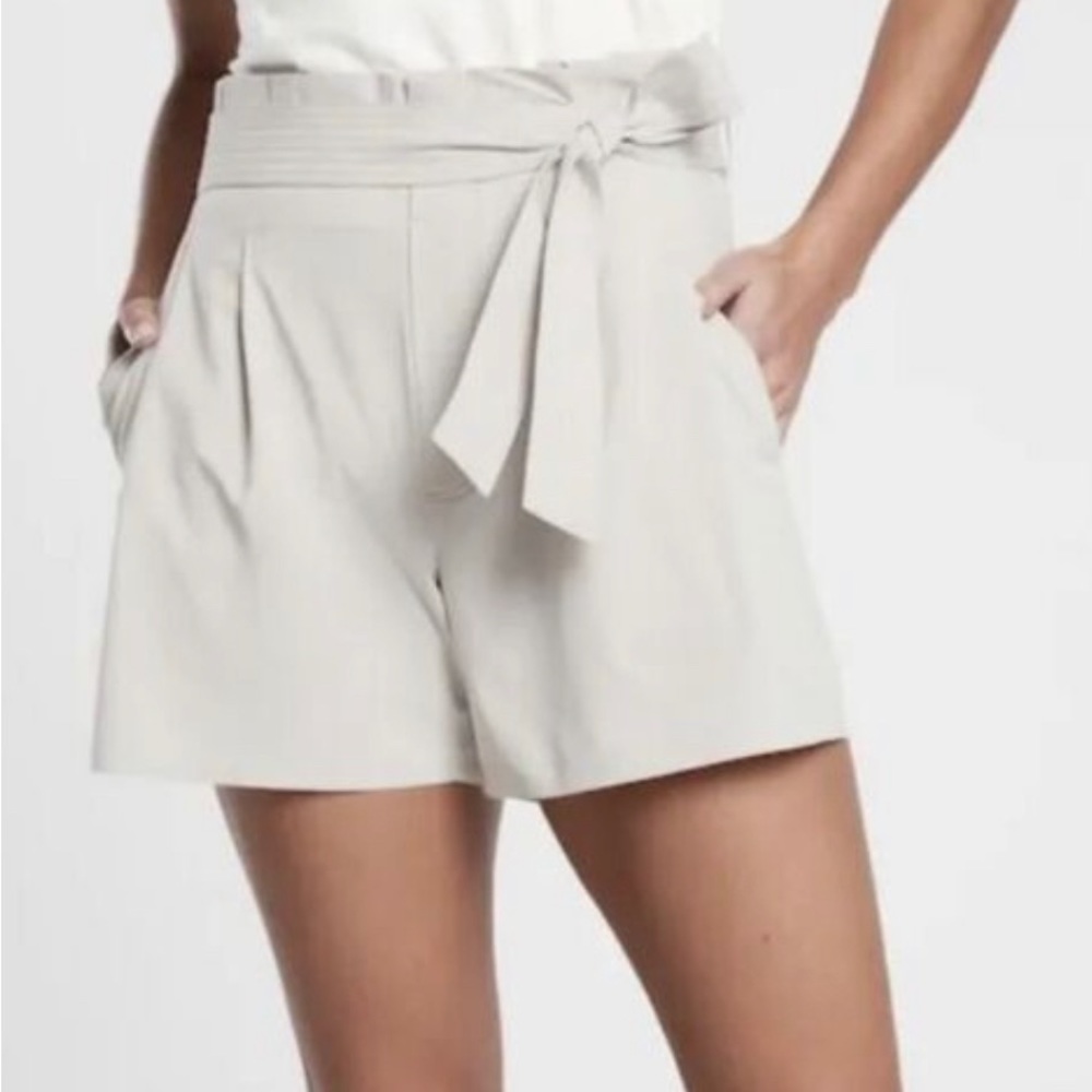 Athleta Ski line Short II Size 22